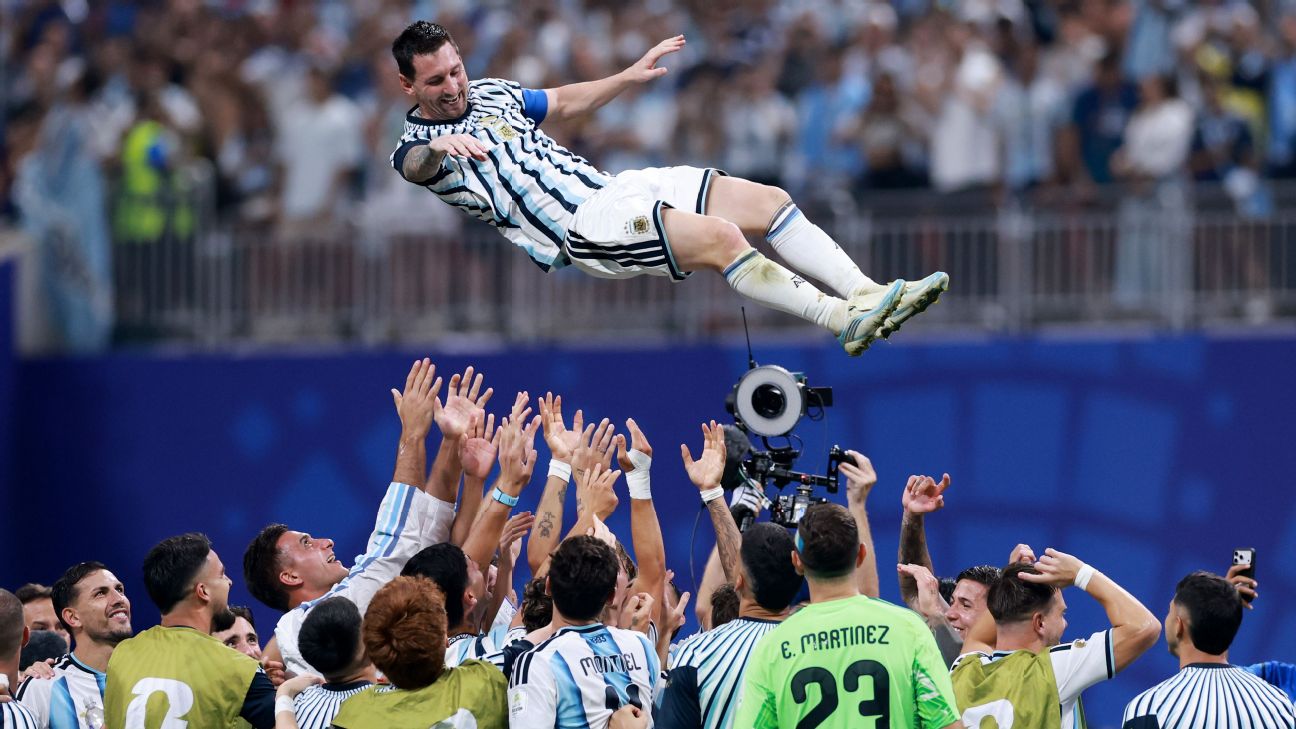梅西告别阿根廷队：207场125球，生涯数据对比C罗谁更强